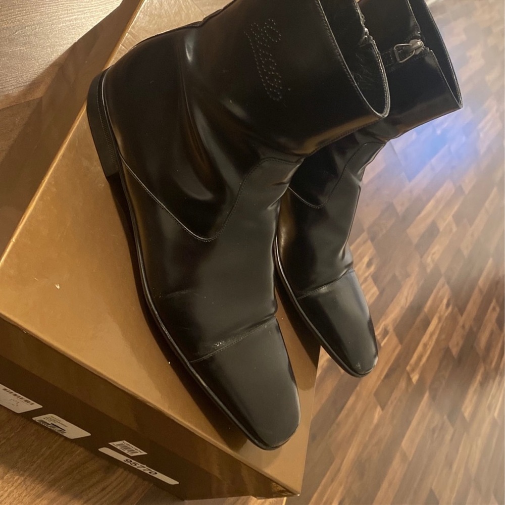 Mens Gucci dressy boots